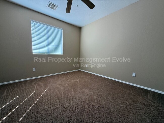 Building Photo - 8 N 226th Cir