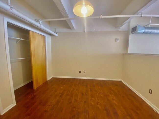 Building Photo - 1230 Arch St