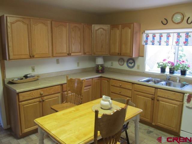Kitchen - 165 NW 2nd St