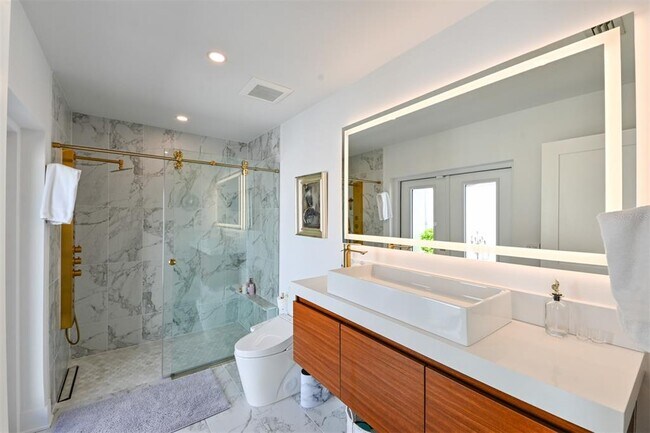 Building Photo - 13916 Wellesford Way