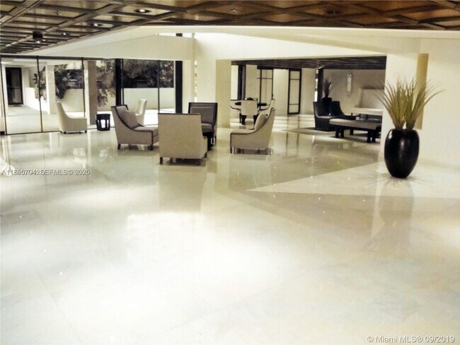 Building Photo - 201 Crandon Blvd