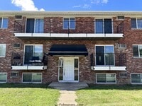 Building Photo - Warren Park 2 Bedroom Apartment w/Balcony