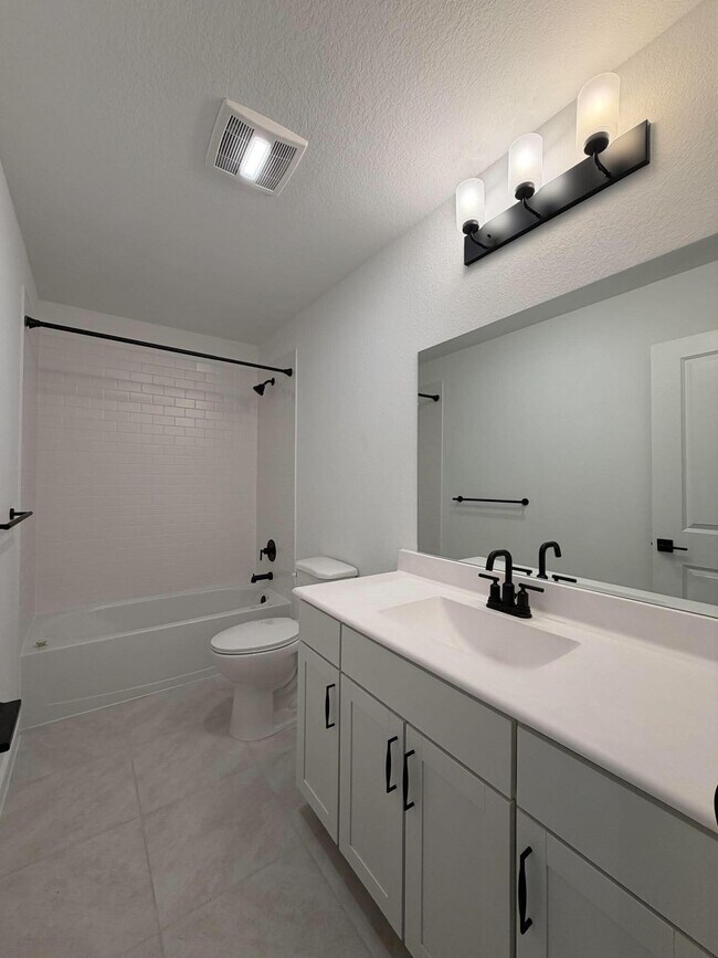 Building Photo - 8407 Tranquil Bay Ct