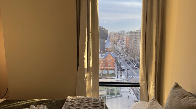 Building Photo - 1901 9th St NW