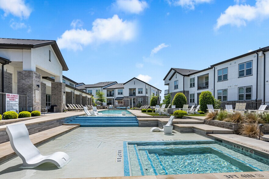 Building Photo - Aven Ridge