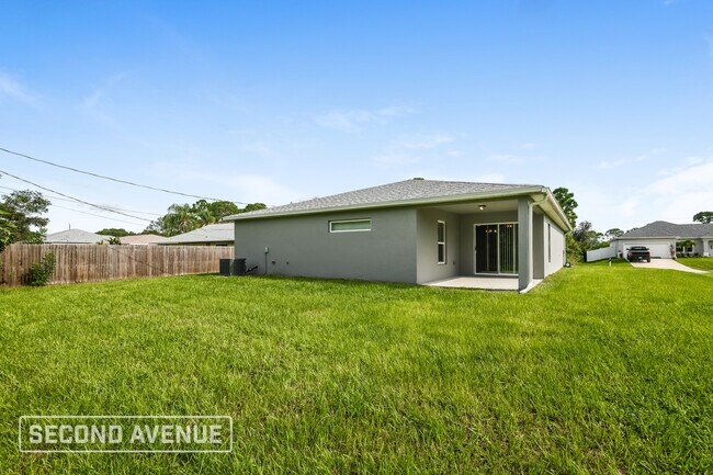 Building Photo - 1655 Painter St SE