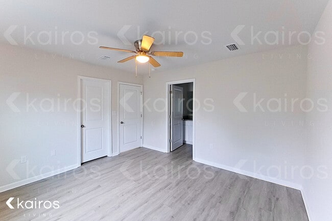 Building Photo - 157 Cora Rd