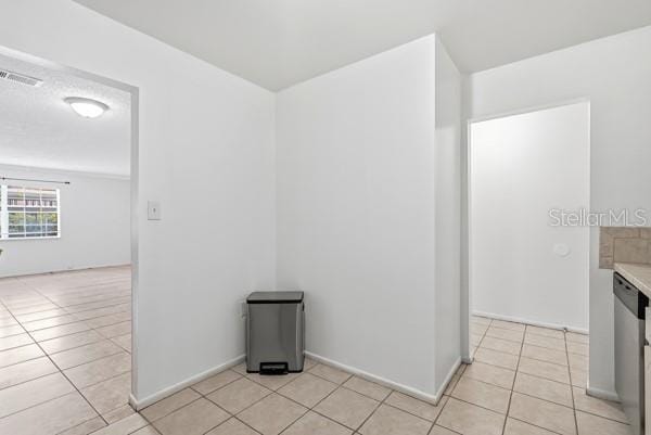 Building Photo - 1706 Belleair Forest Dr