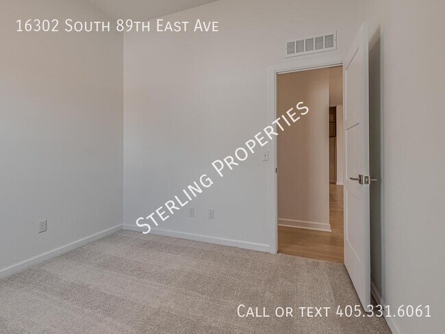 Building Photo - 16302 S 89th E Ave