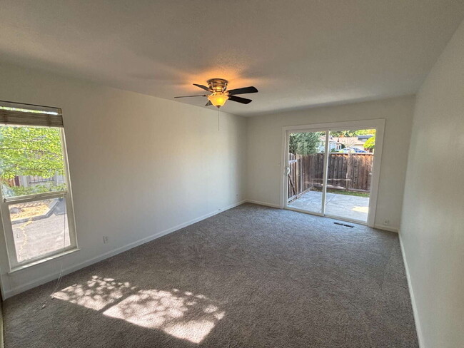 Building Photo - "Beautiful and Open Concord Retreat: 3-Bed...