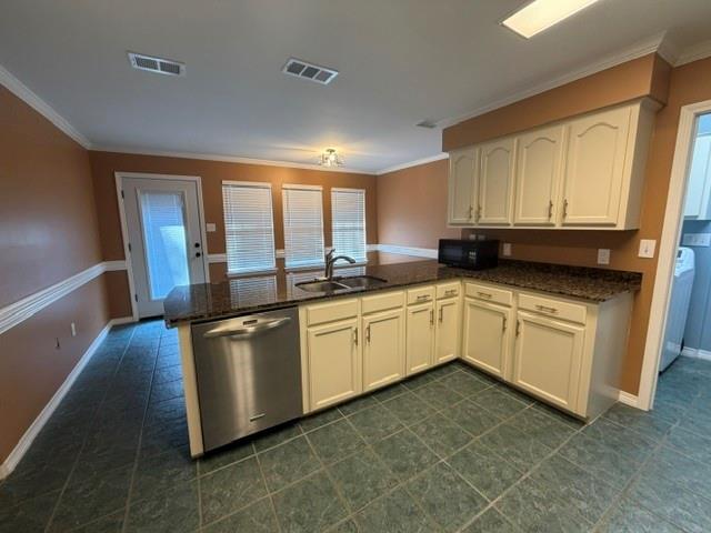 Building Photo - 2932 Lloyds Ln