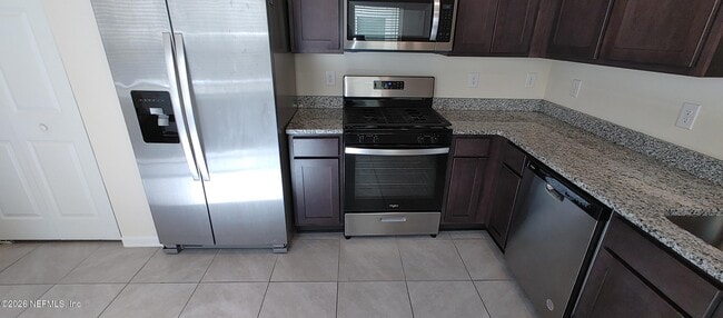 Building Photo - 124 Java Ln