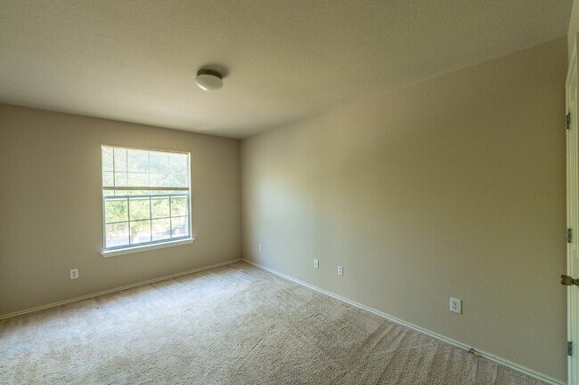 Building Photo - 4919 Celtic Cor