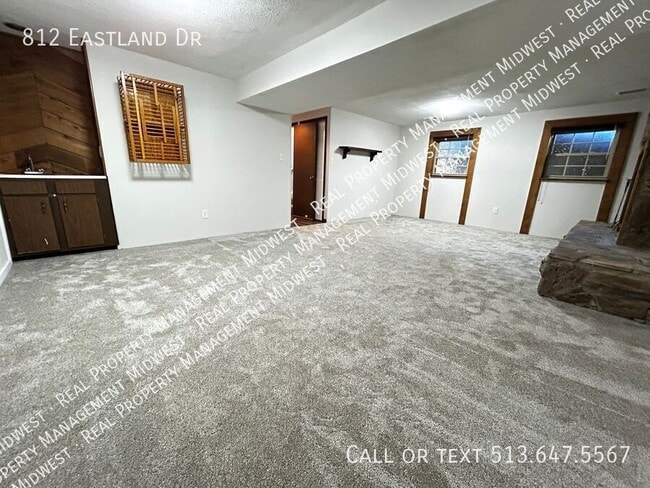 Building Photo - 812 Eastland Dr