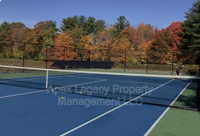 Building Photo - 1009 Artis Town Ln