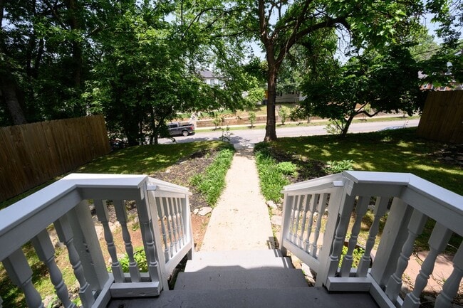 Building Photo - **REMODELED EAST NASHVILLE BUNGALOW IN HIG...