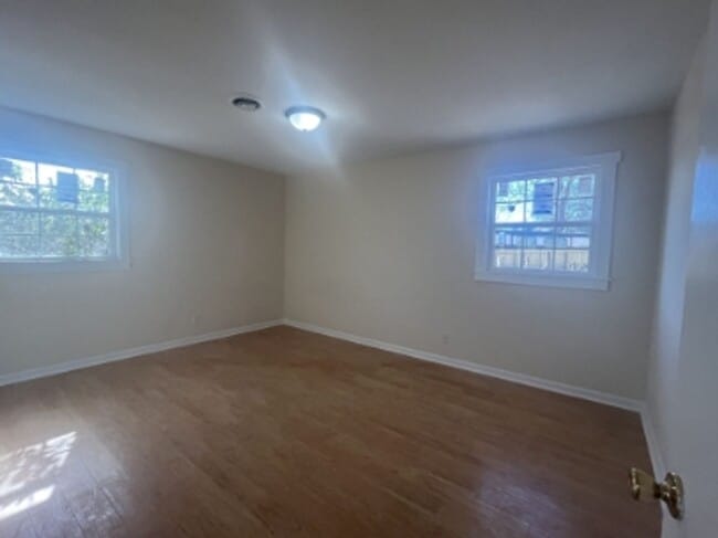 Building Photo - 500 Merrymont Dr