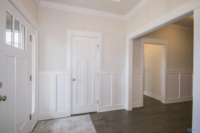 Building Photo - 100 Bartram Wy.