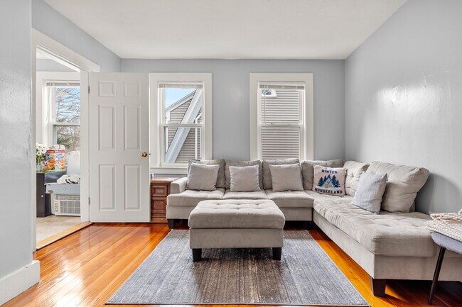 Building Photo - 20-22 Highview St