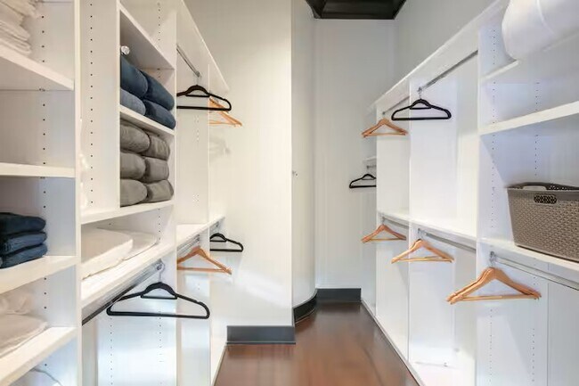 Building Photo - 3041 Olive St