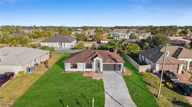 Building Photo - 918 Acroft Ave