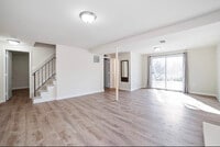 Building Photo - 4543 Kingston Rd