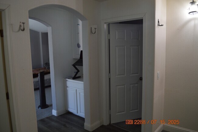 Building Photo - 249 Damara Ct