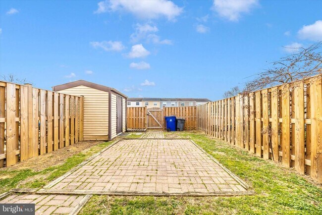 Building Photo - 103 Savannah Ct