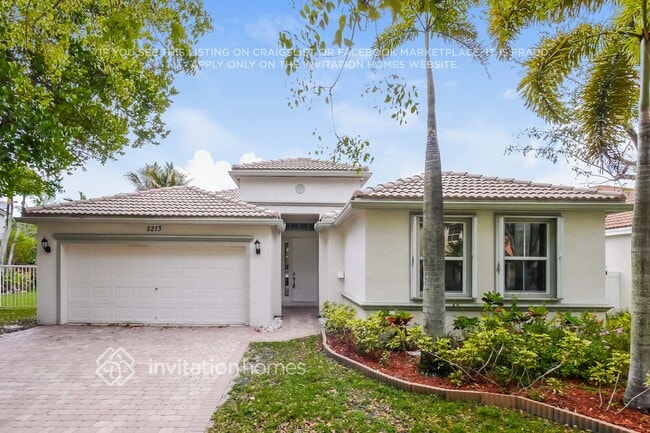 Building Photo - 5213 SW 158th Ave