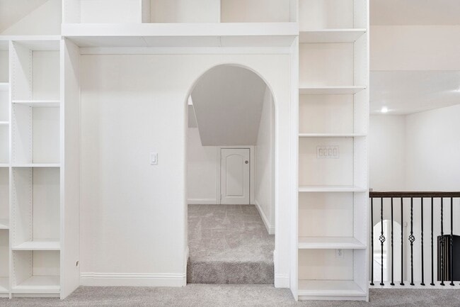 Building Photo - 124 Lavender Ln