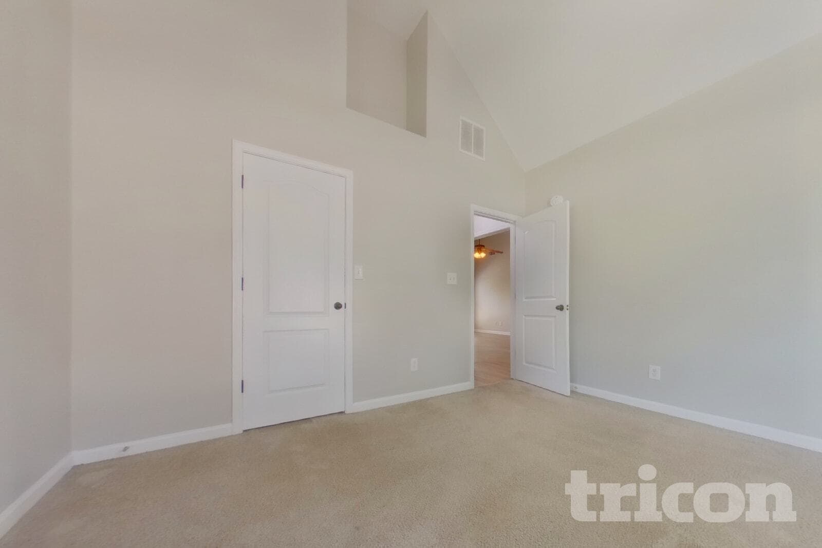 Building Photo - 104 Logan Creek Ct