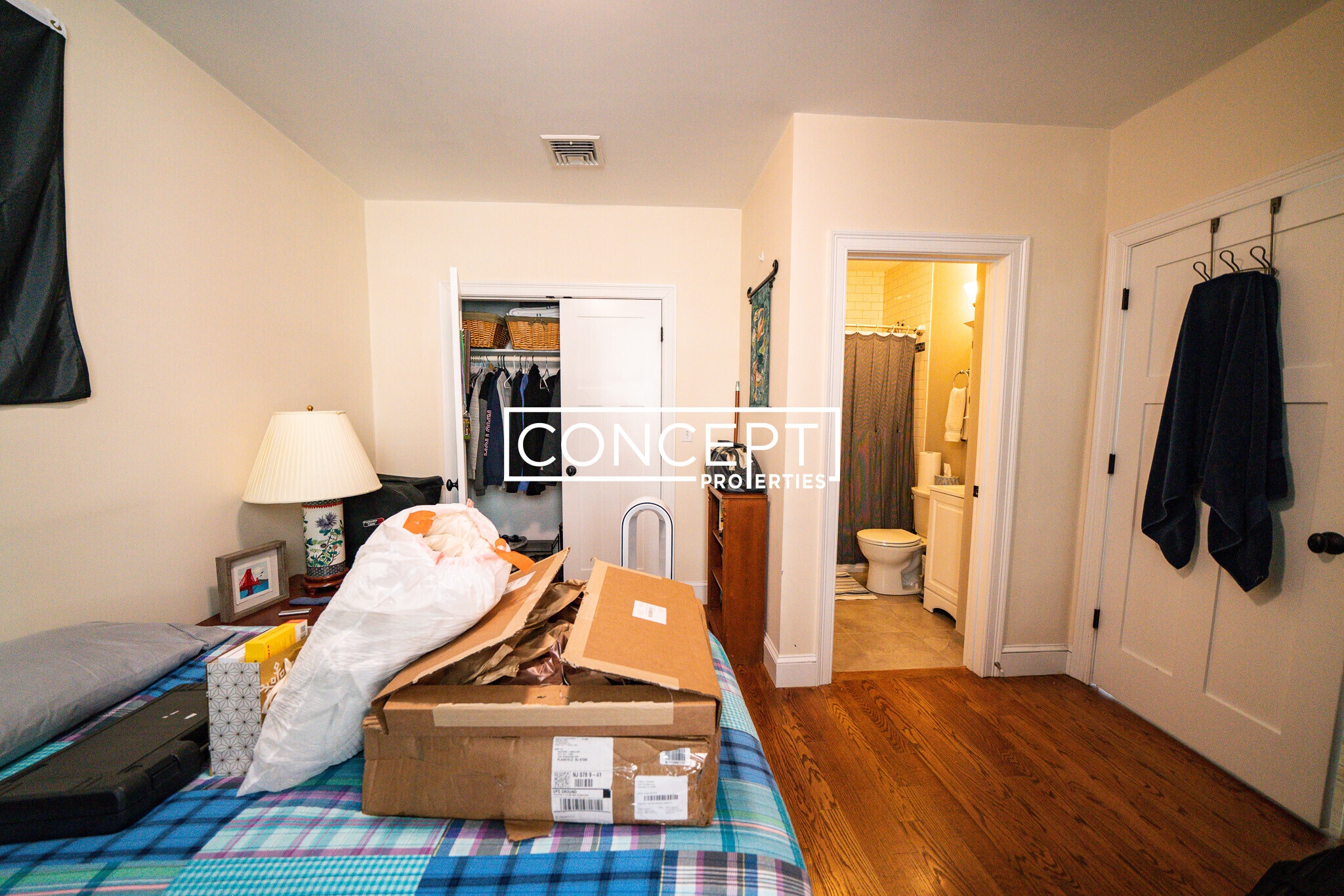 Building Photo - 493 Commonwealth Ave