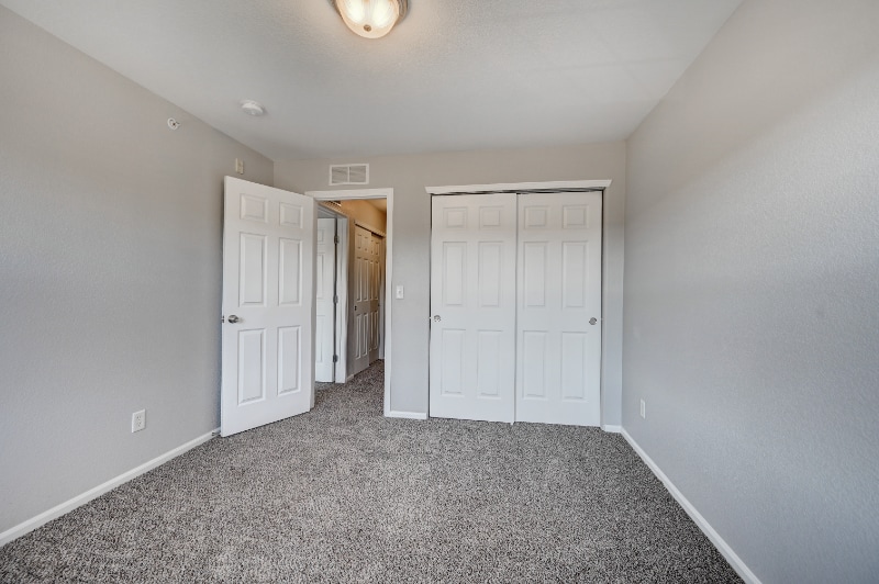 Building Photo - 431 Black Feather Loop