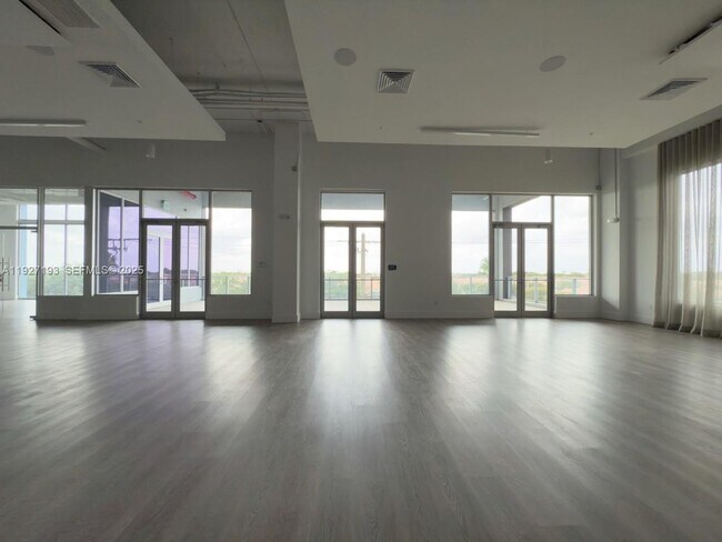 Building Photo - 7751 NW 107th Ave