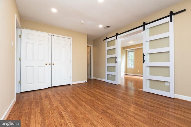 Building Photo - 13039 Glen Mill Rd