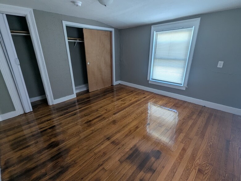 Building Photo - 92 First Ave