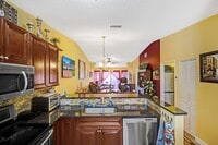 Building Photo - Beautiful 2BR/2BA WITH GARDEN VIEW in the Hear of Boca (55+ community)