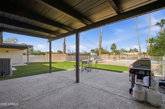 Building Photo - 6311 N 74th St