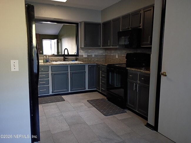 Building Photo - 5561 Mariners Cove Dr