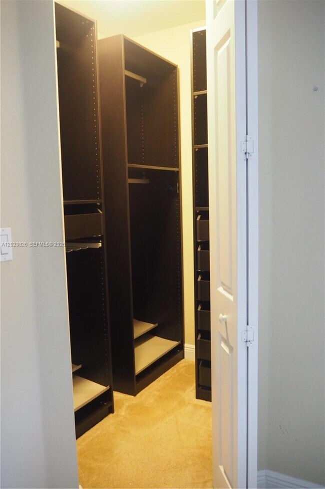 Building Photo - 2750 Jockey Cir