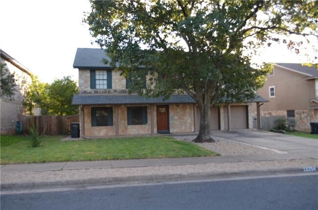 Building Photo - 13254 Kerrville Folkway