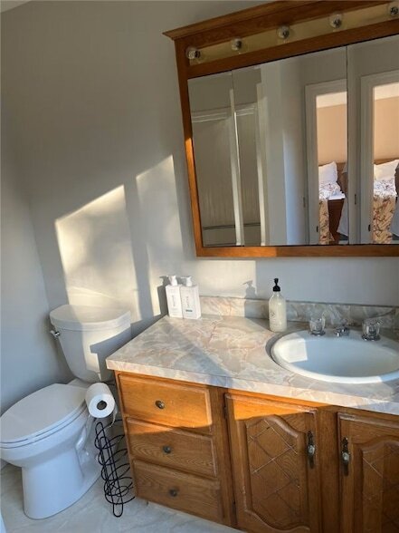 Building Photo - 16 Pleasant View Dr