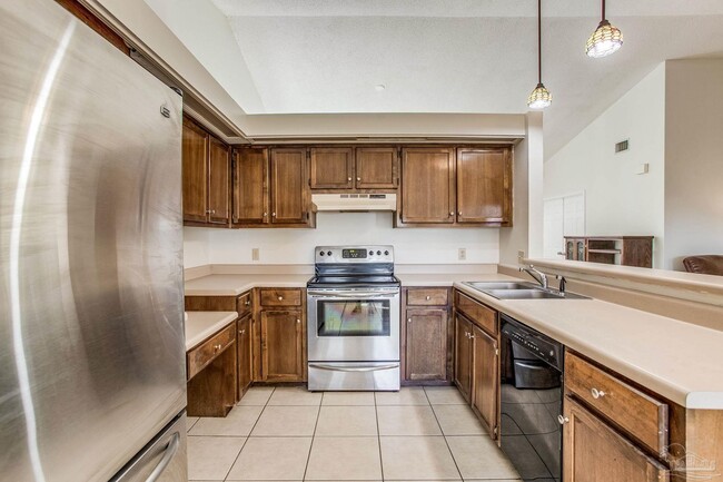 Building Photo - 3565 Stratford Ln