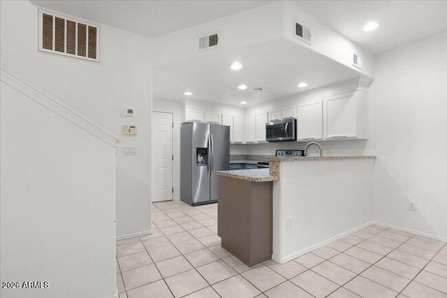 Building Photo - 3150 E Beardsley Rd