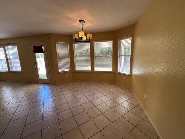Building Photo - 3509 Ruby Red Dr