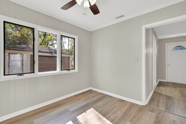 Building Photo - 4329 Whitehall Ln