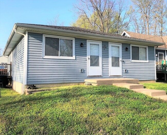 Building Photo - 536 Buttinger Pl