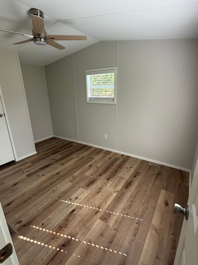 Building Photo - 3 bed 2 bath Collins GA