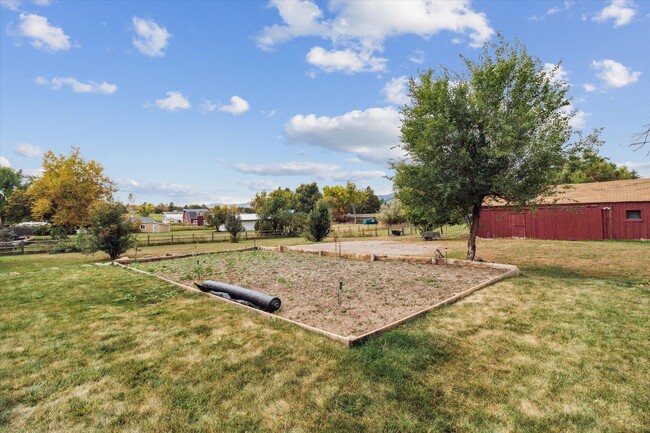 Building Photo - Boulder Acreage Estate with Optional Studi...