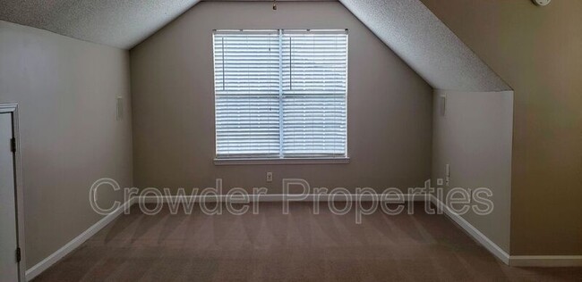 Building Photo - 10811 Wyndham Pointe Dr